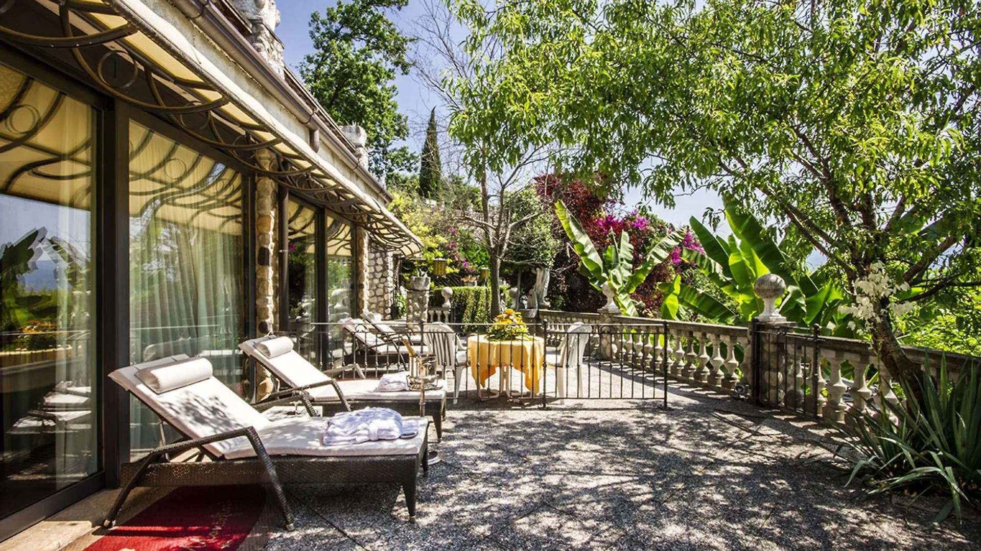 Park Hotel Ville Montefiori Gardone Riviera 4*,  Italy
